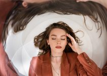 childhood falls and vertigo